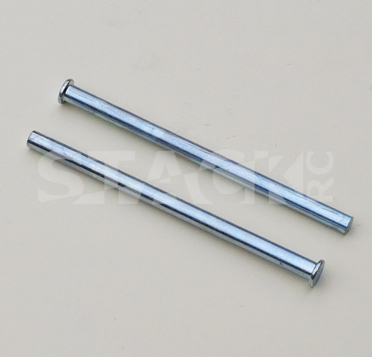 C52 Inner hinge pin rear - Pair